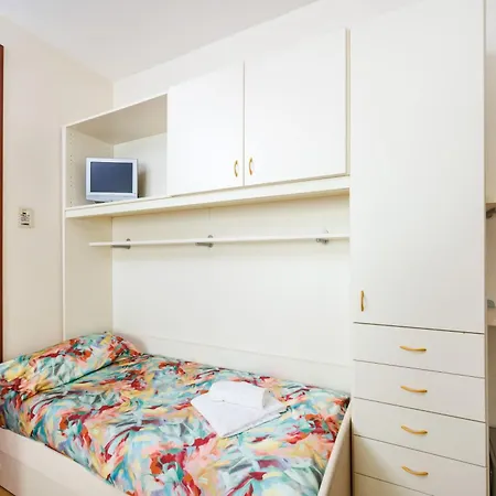 Monolocale Con Terrazzo - *