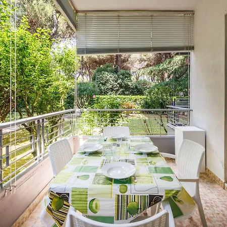 Διαμέρισμα Monolocale Con Terrazzo - *